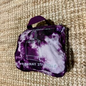 Eddie Bauer Stowaway 25L Tote